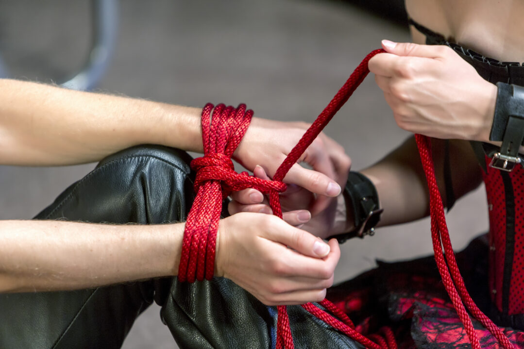 How to explore kink safely